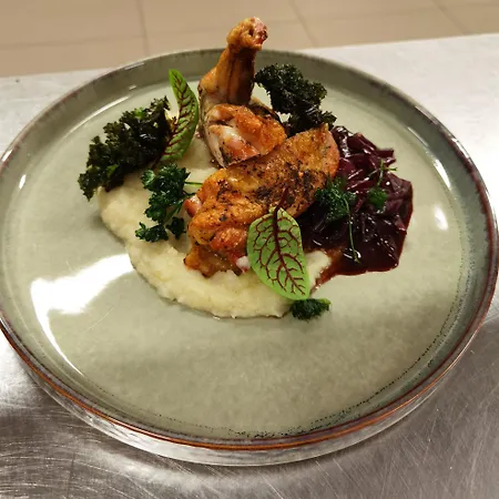 Olecki 3* Oświęcim