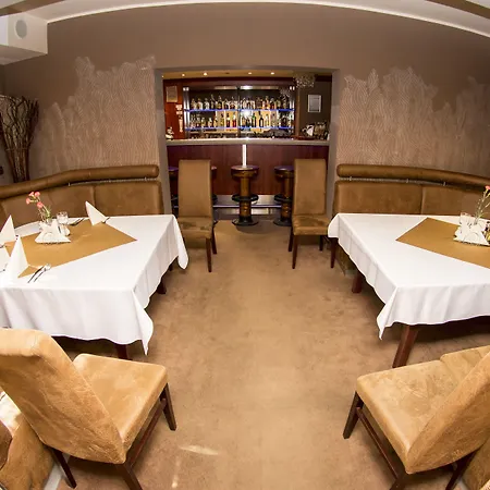 Hotel Olecki 3*
