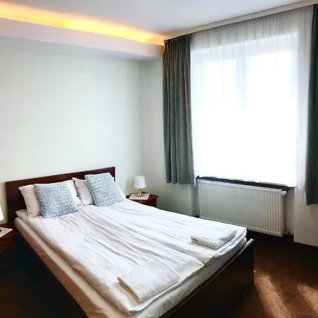 Olecki Hotel Auschwitz